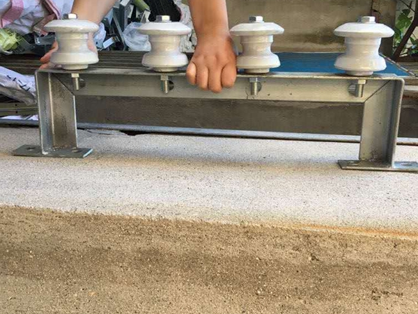 電線支架